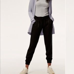 Aritzia “Sunday best” green Los Feliz pant NWOT